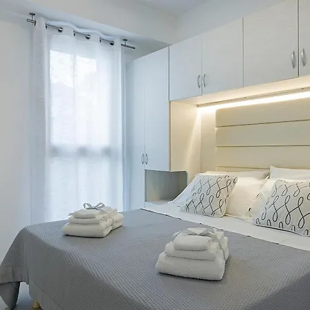 Ricky's Luxury Apartment