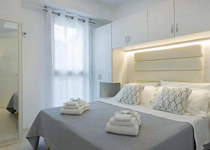 Ricky's Luxury Apartament